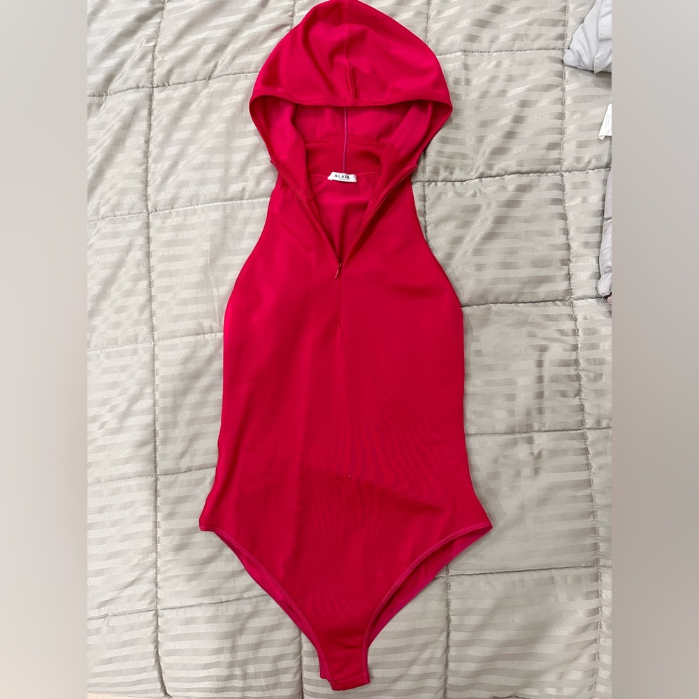 Brand new ALIA PARIS bodysuit size XS
